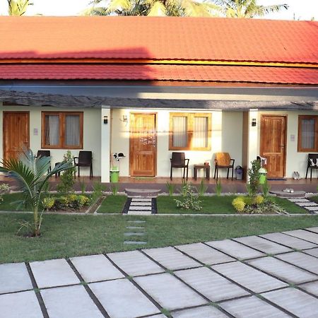 Room 212 Kuta  Exterior foto