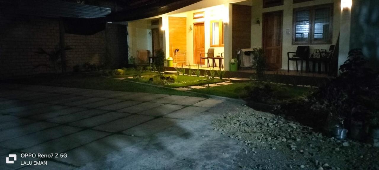 Room 212 Kuta  Exterior foto